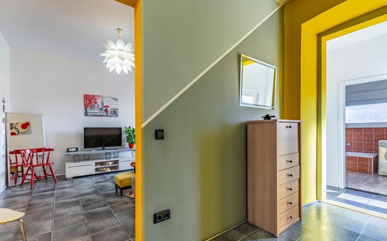 Apartman 39 Pula Exterior foto