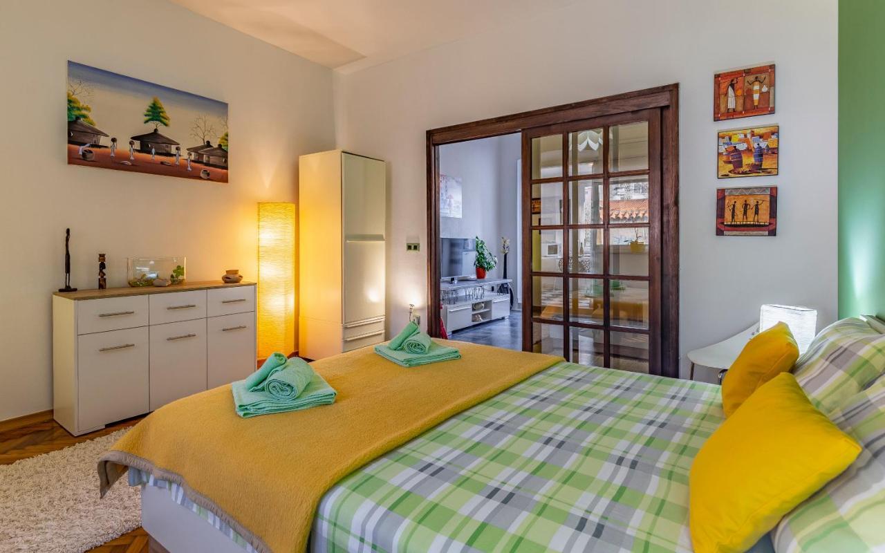 Apartman 39 Pula Exterior foto
