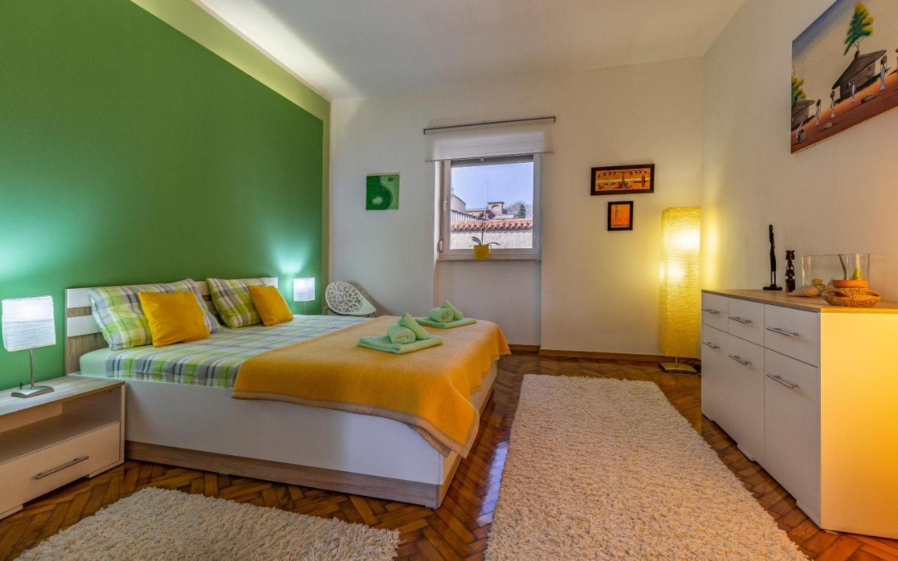Apartman 39 Pula Exterior foto